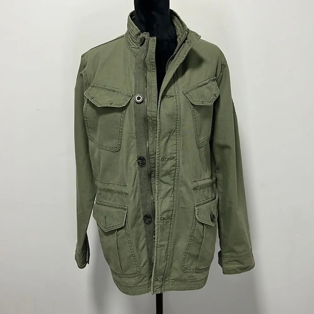Abercrombie and Fitch || Women’s Forest Green Utility Jackets With 4 pockets  S